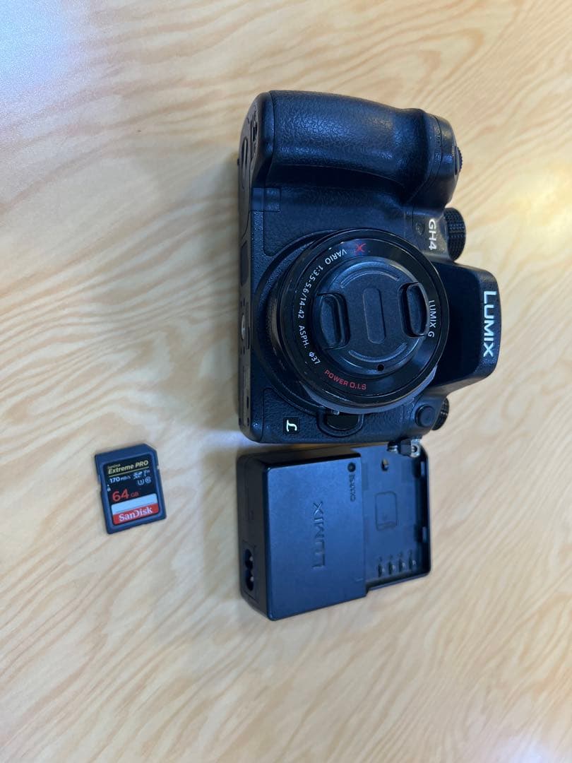 デジタルカメラ Panasonic Lumix GH4