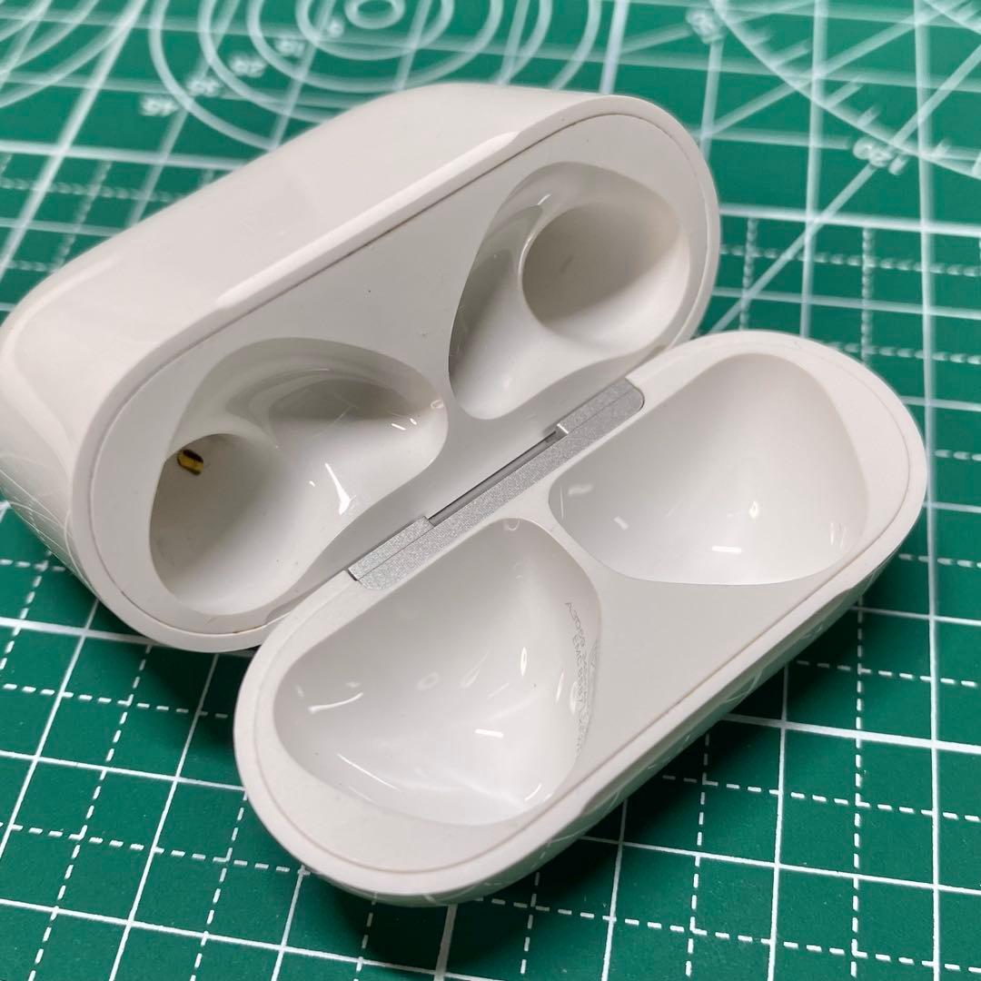 Apple AirPods4 第4世代 エアポッズ第四世代充電ケース(ANC)