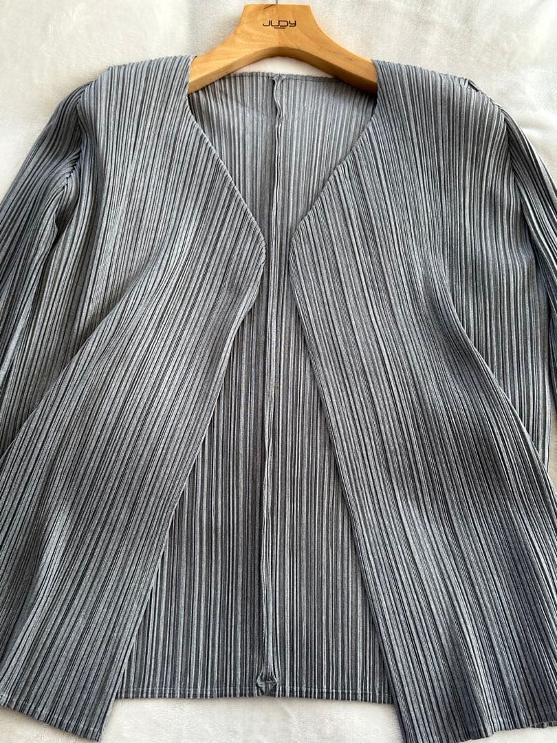 美品✨プリーツプリーズ デザインカーディガン 羽織り グレー 3 ／Ｌ