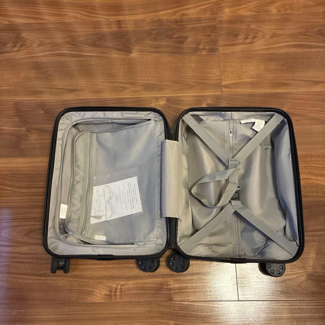 無印良品　キャリーケース 4輪キャスター付き