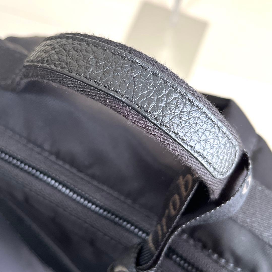 美品　オロビアンコ　リュック　バッグパック　A4 ビジネス　黒　ナイロン　レザー