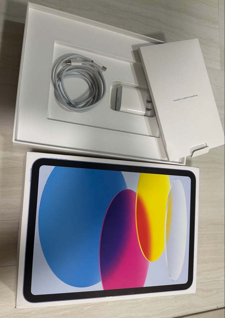 【美品】Apple iPad 第10世代ブルー64G Wi-Fiモデル