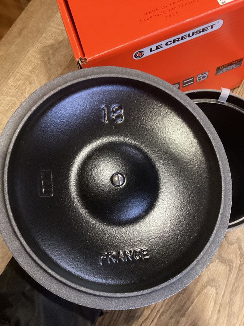 新品未使用　ル・クルーゼ　ココット エブリィ 18　インナーリッド付　ナツメグ