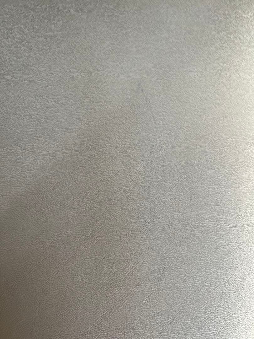 2/8まで　センプレ　フローティングソファSEMPRE ホワイトレザー　1人掛け