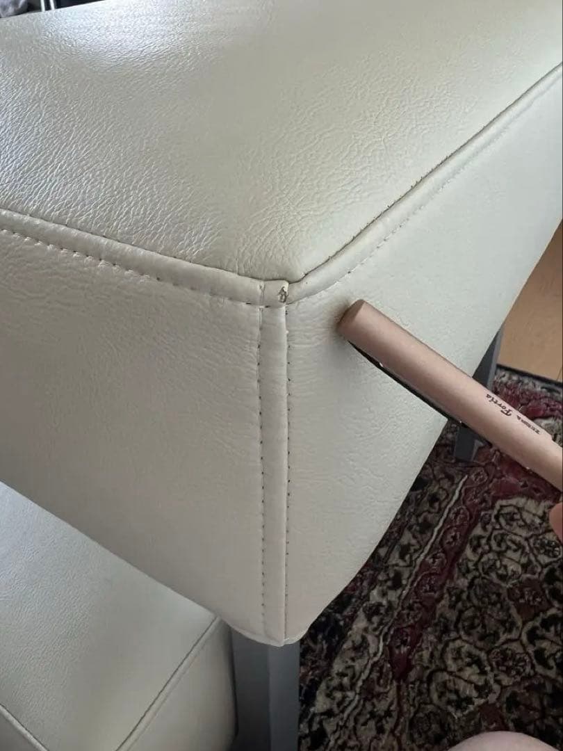 2/8まで　センプレ　フローティングソファSEMPRE ホワイトレザー　1人掛け