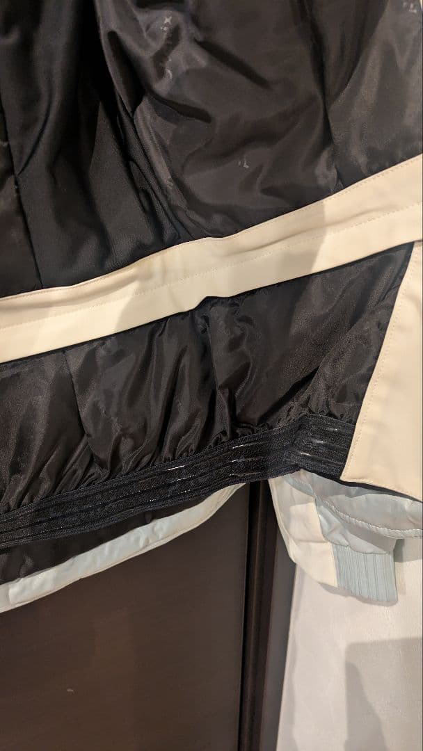 新品 phenix フェニックス スキーウェア 女性用　ホワイト/ライトブルー