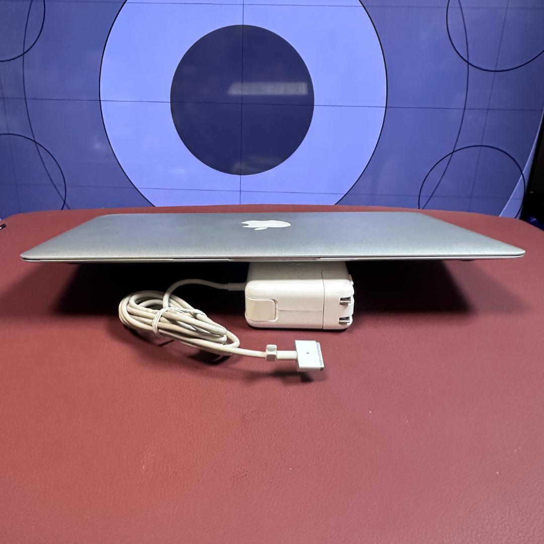 毎*先様 美品】Apple MacBook Air 11インチ A1465 Co