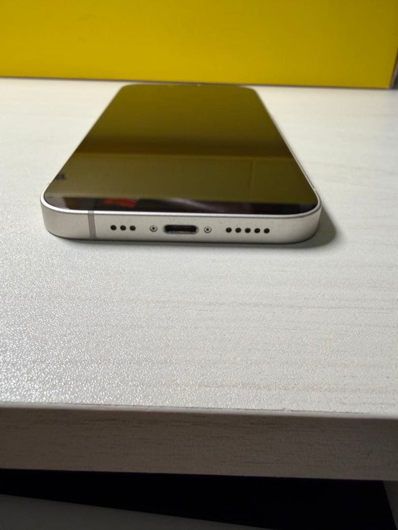 Apple iPhone 14 256GB スターライト