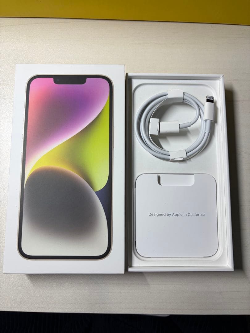 Apple iPhone 14 256GB スターライト