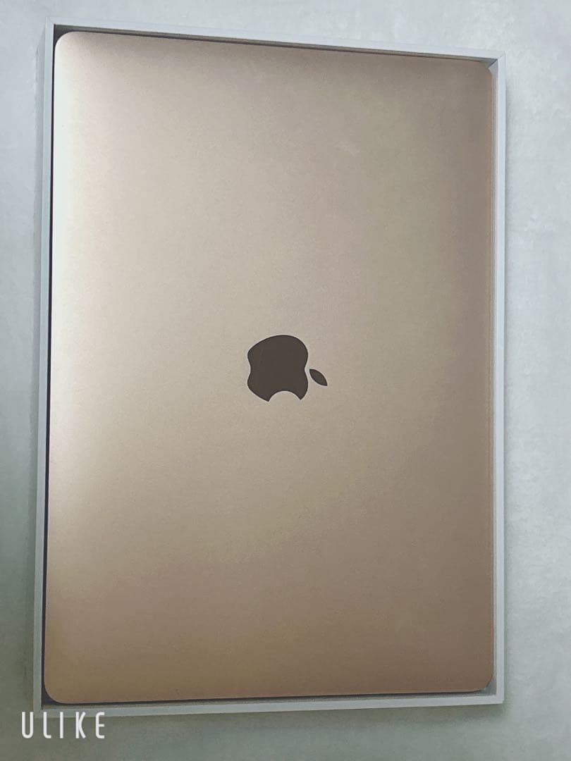 【箱付き美品】MacBook Air 13-inch【充電器つき】