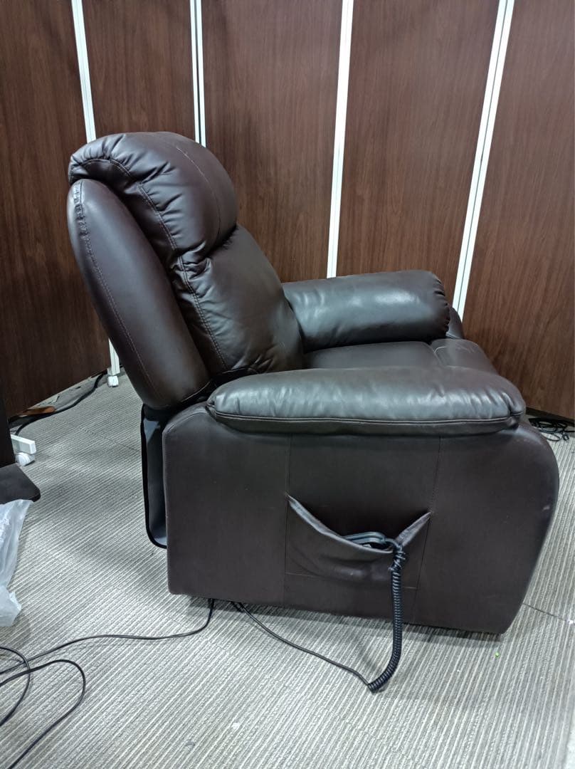 八6402【SHIFFON】シフォン 電動リクライニングソファ(キャスター付)