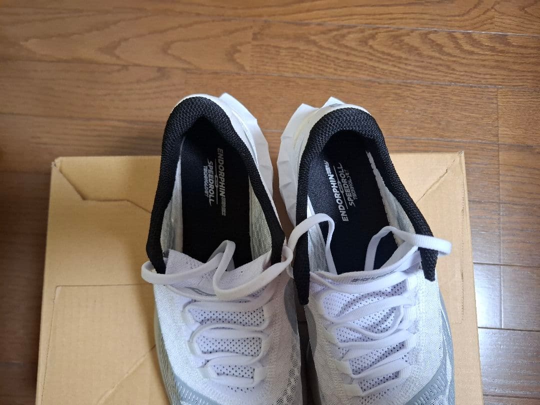 サッカニー　エンドルフィンプロ4　26.5cm ENDORPHIN PRO 4