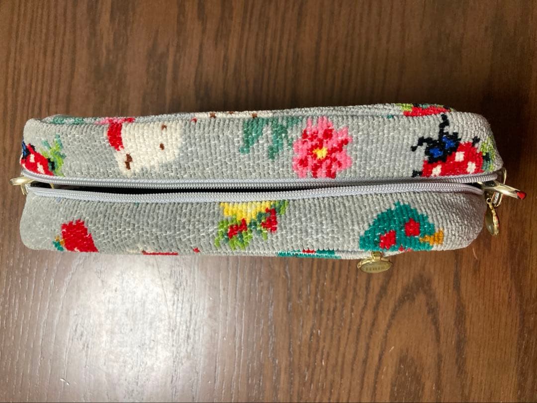 【最終お値下げ】　2024年購入品　ファミリア　フェイラー　ショルダーバッグ