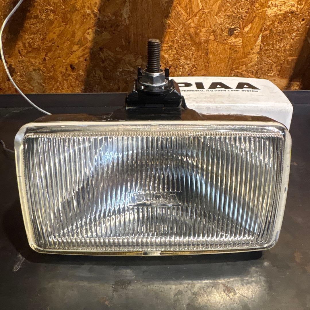 PIAAフォグランプ・フォグランプ本体・カバー・配線と玉付き