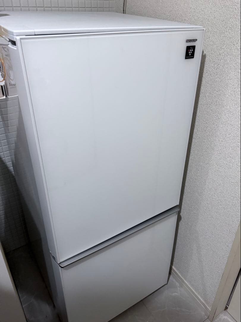 本日中⭐️SHARP SJ-GD14C-W 冷蔵庫 137L ガラスホワイト