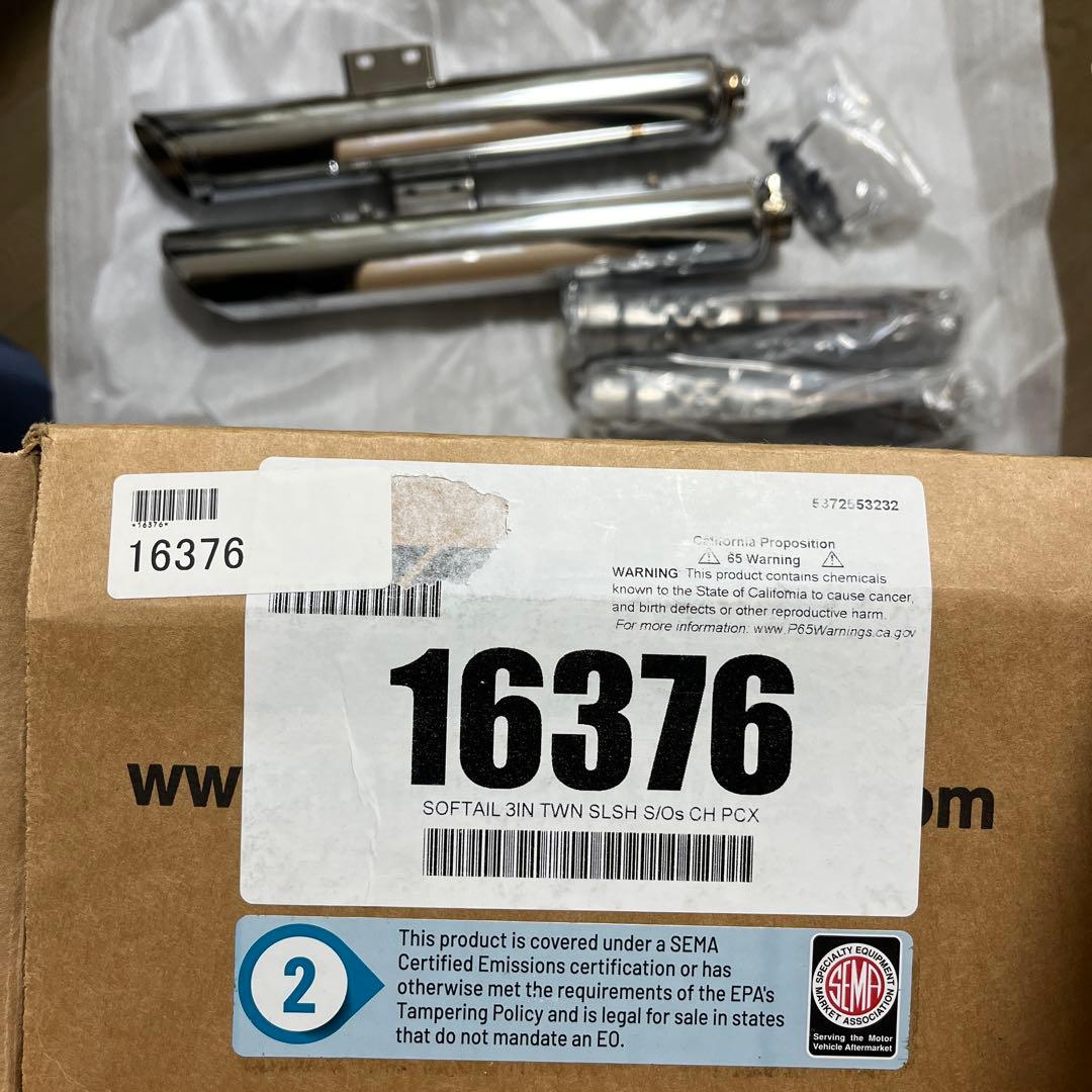 VANCE&HINES　ツインスラッシュ　クワイエットバッフル組込済　ソフテイル