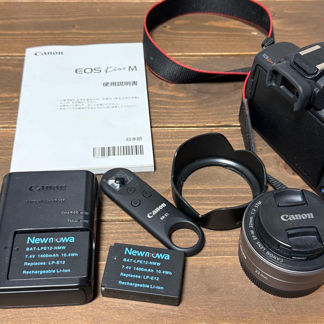 山*田様 Canon EOS Kiss M ミラーレス一眼 本体 美品 レンズ２