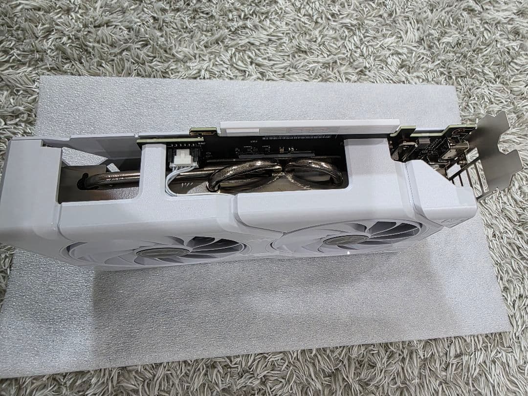 ASUS GEFORCE RTX 4060Ti 8GB グラボ