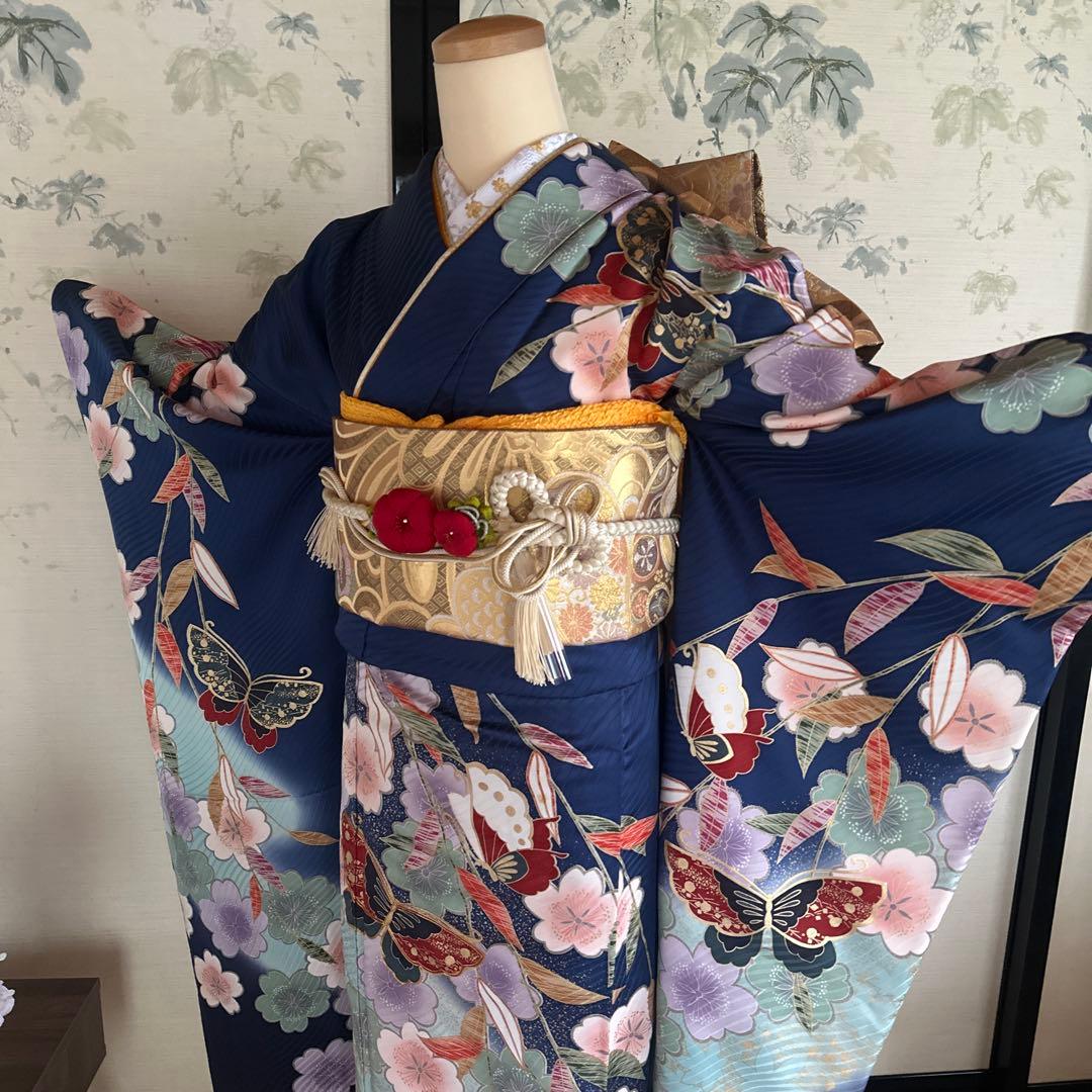 【最終価格】すっきり青地に蝶が素敵！振袖フルセット　成人式前撮り