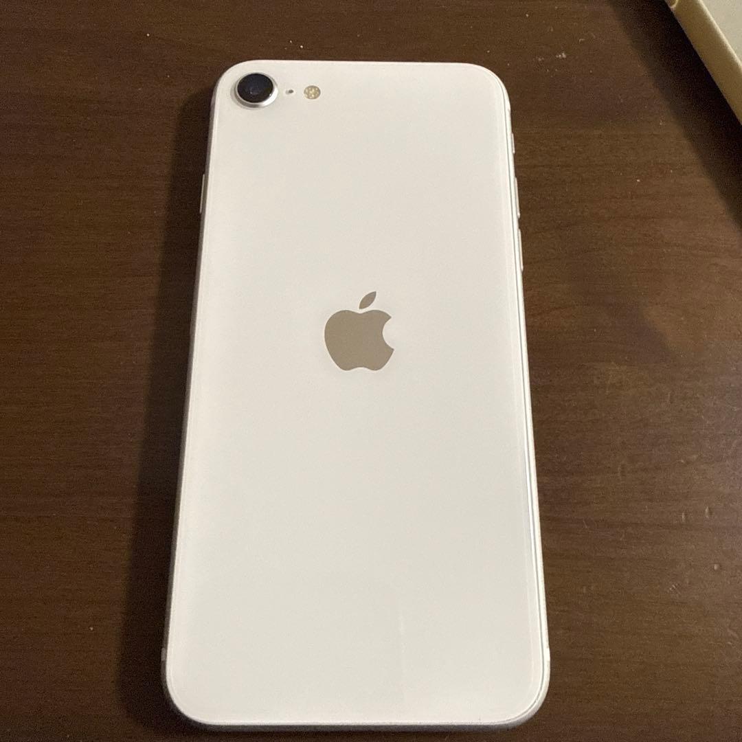 Apple iPhone SE 第二世代　64GB