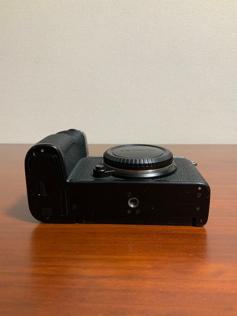 【付属品完備】Fujifilm X-S10 ミラーレスカメラ　美品