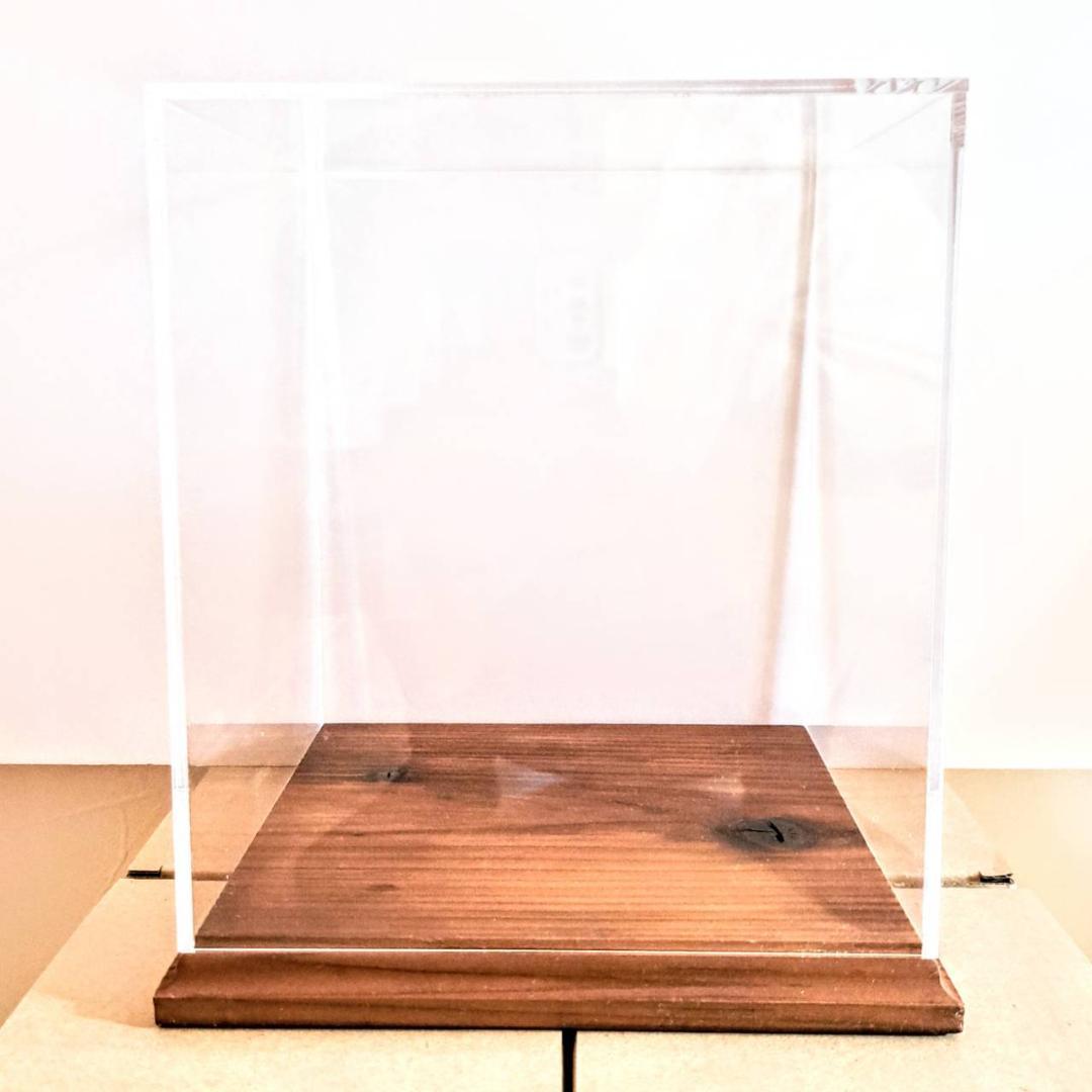 【ショーケース】150×150×180 ※アクリル製ケース、無垢材土台