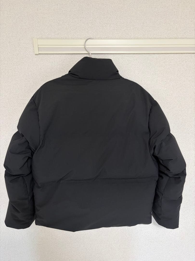 ユニクロ　シームレスダウンジャケット