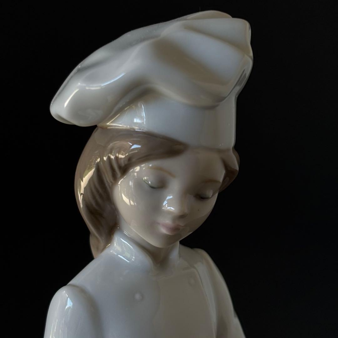 リヤドロ　NAO フィギュリン　パティシエ　Delicious Cake