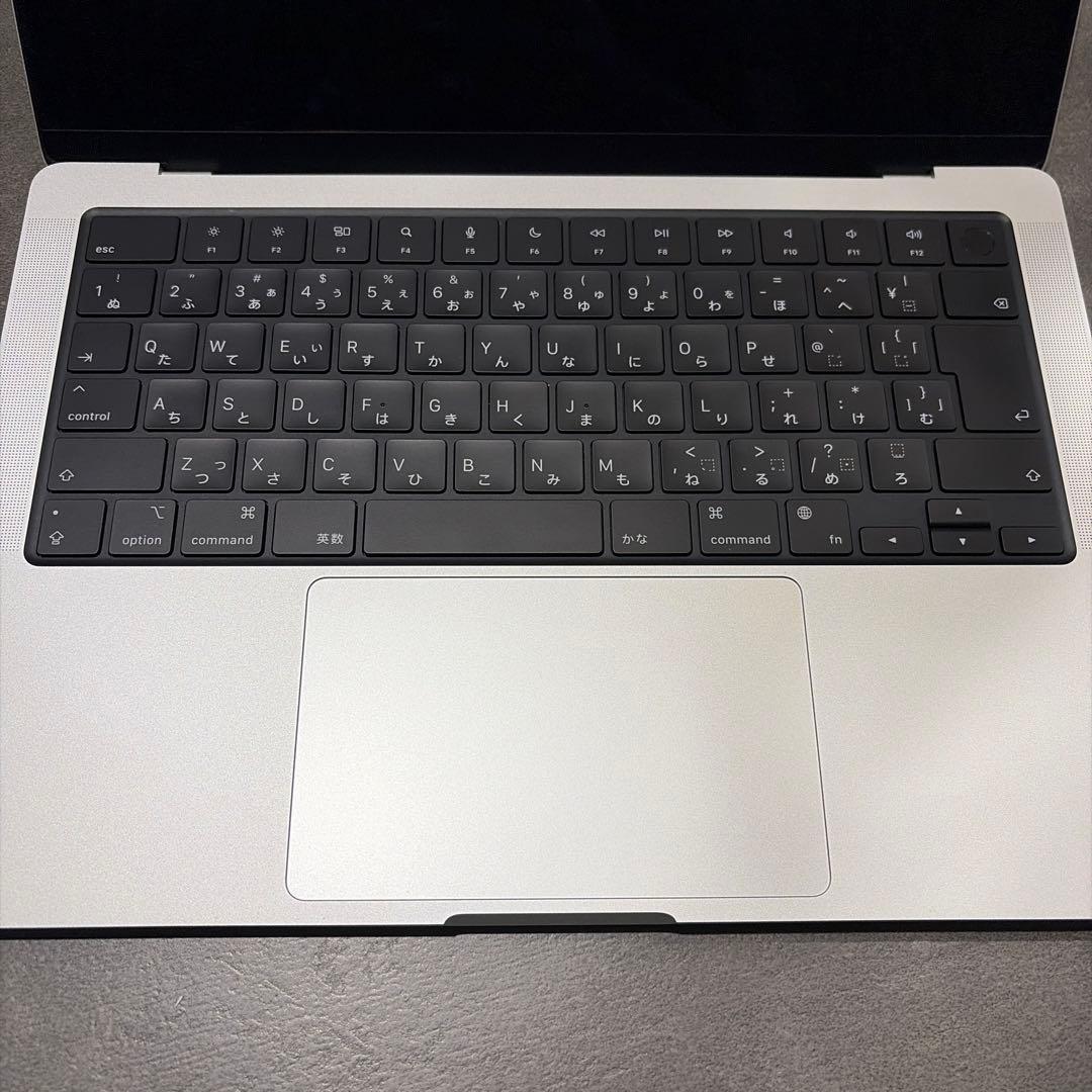 MacBook Pro M3 18GB/516GB シルバー