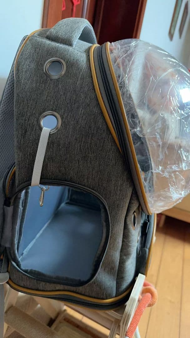 ペットキャリーバッグ 透明カプセル 通気性抜群 猫・小型犬用 お出かけリュック