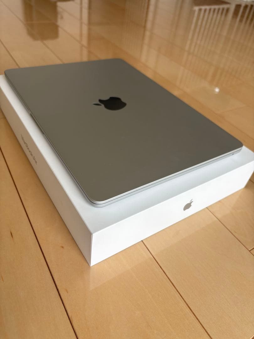 【美品】MacBook AirM4 16GB/256GB AppleCare+付