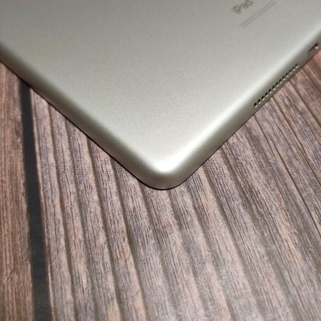 iPad 第7世代 32GB シルバー
