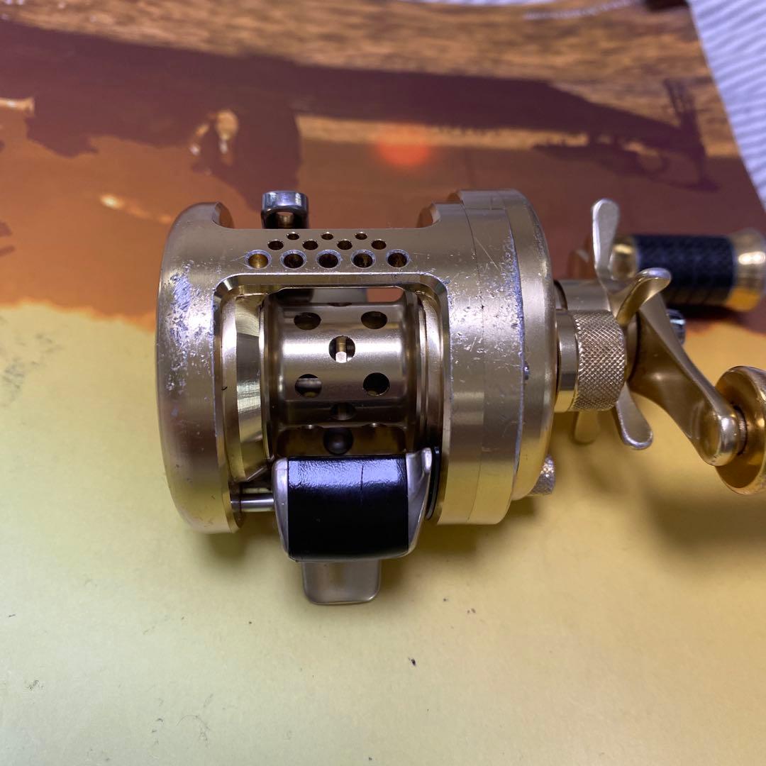 シマノ　04 カルカッタコンクエスト　50 中古品 最終値引き