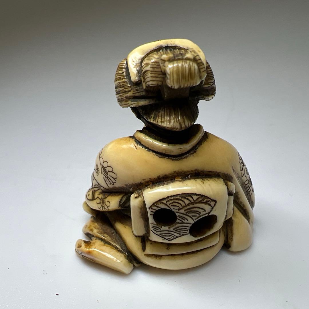 青堂在銘　極上女性に犬根付　24g 東Y8-0204☆2F