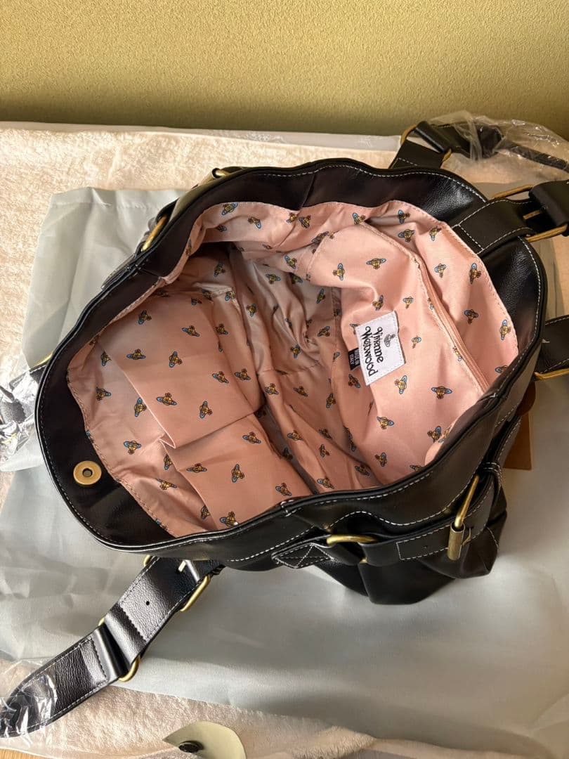 新品ヴィヴィアンウエストウッドショルダーバックVivienne Westwood