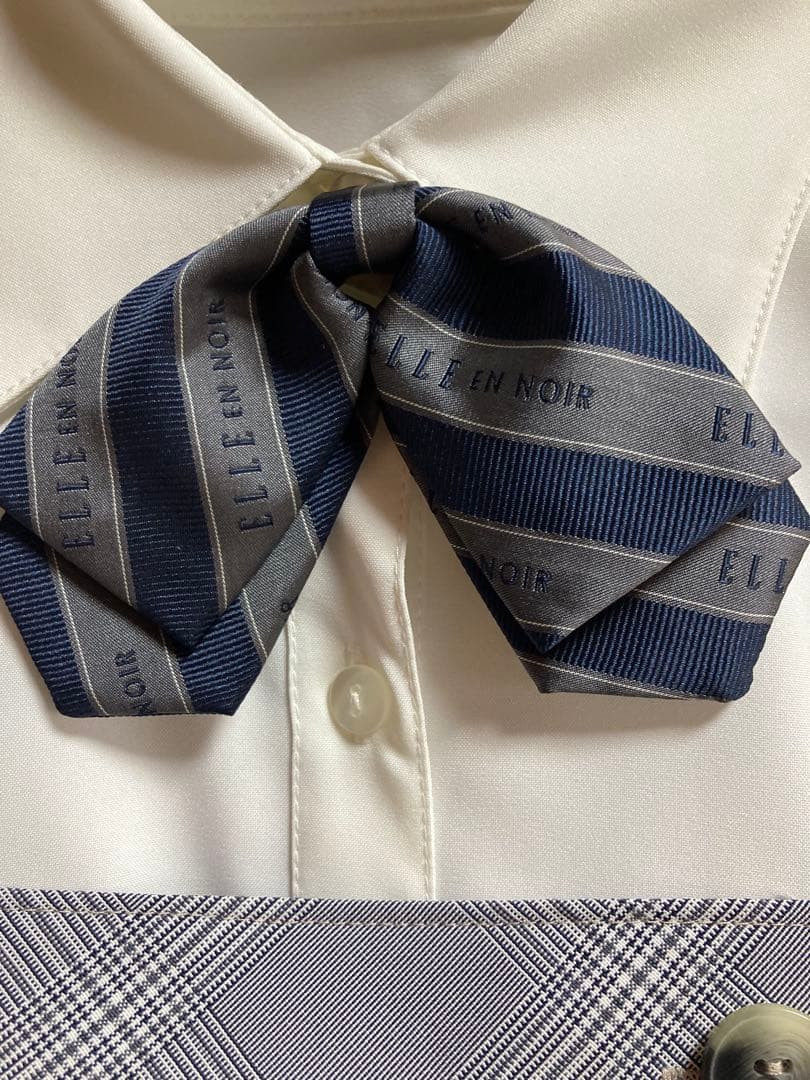 ELLE en noirセレモニースーツ　卒業式