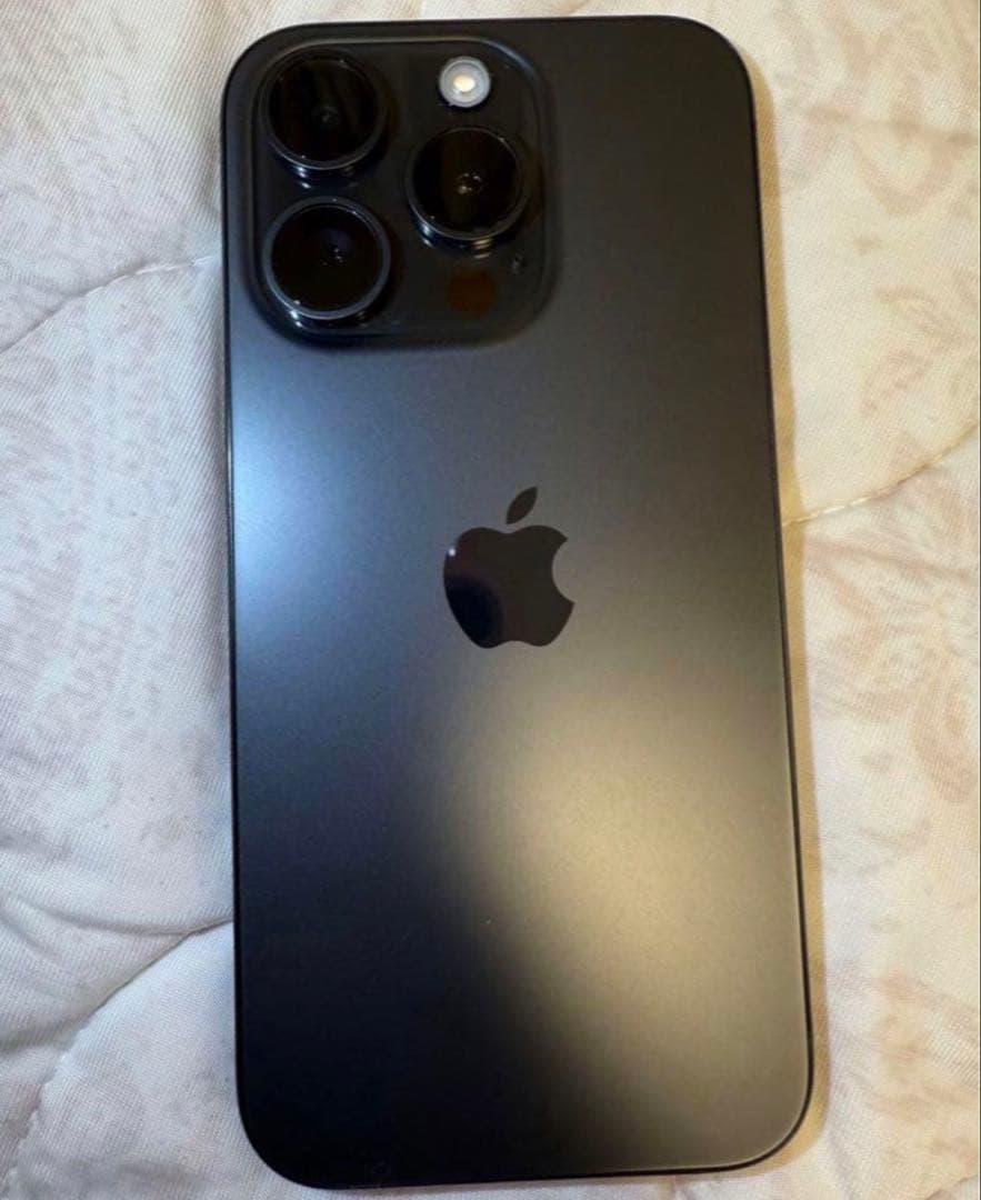 iPhone15pro 256GB SIMFREEブラックチタニウム