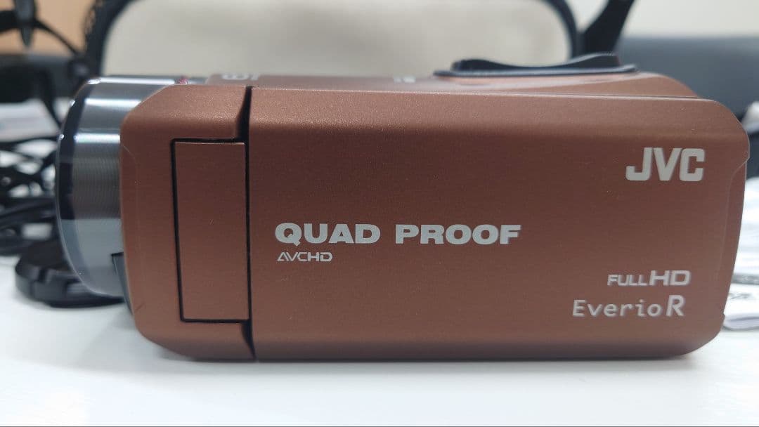 美品 JVC Everio R QUAD PROOF ビデオカメラ本体