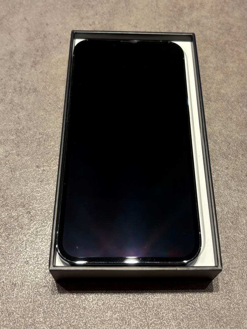 iPhone13Pro256GB 本体　シエラブルー ケーブル