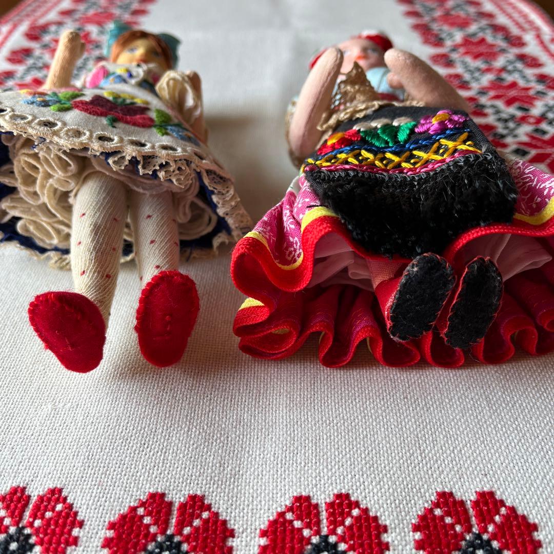 ハンガリー人形　2体セット　18センチ　カロチャ刺繍　マチョー刺繍　民族衣装