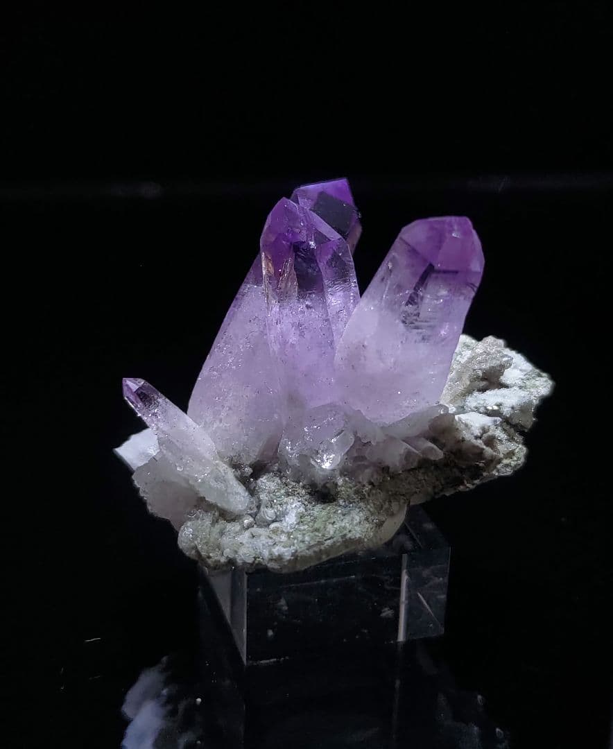 ベラクルスアメジスト 鉱石 鉱物 ミネラル 標本 原石 母岩付き ③