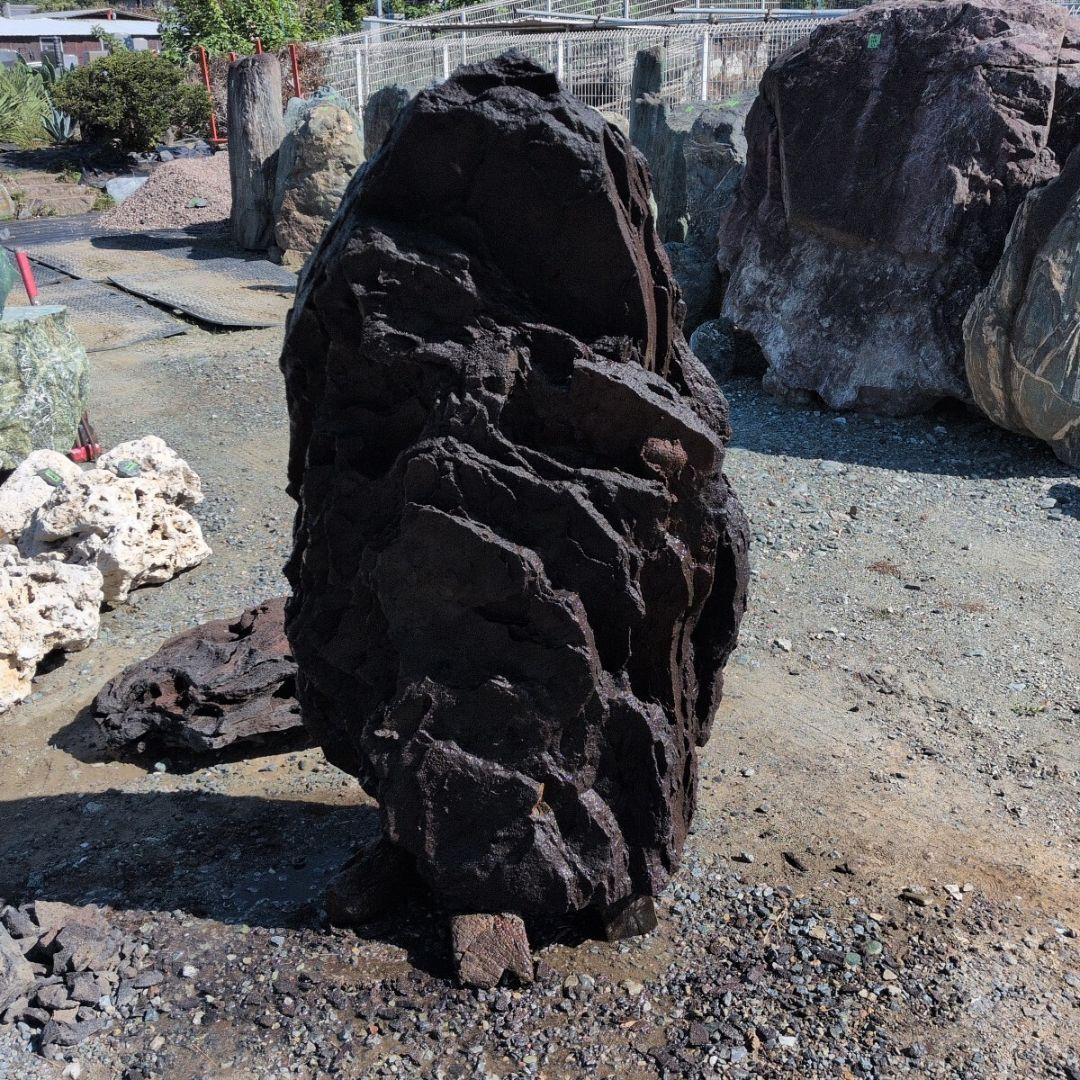 浅間溶岩石　284キロ　庭石　石　石材 庭　ガーデニング　坪庭