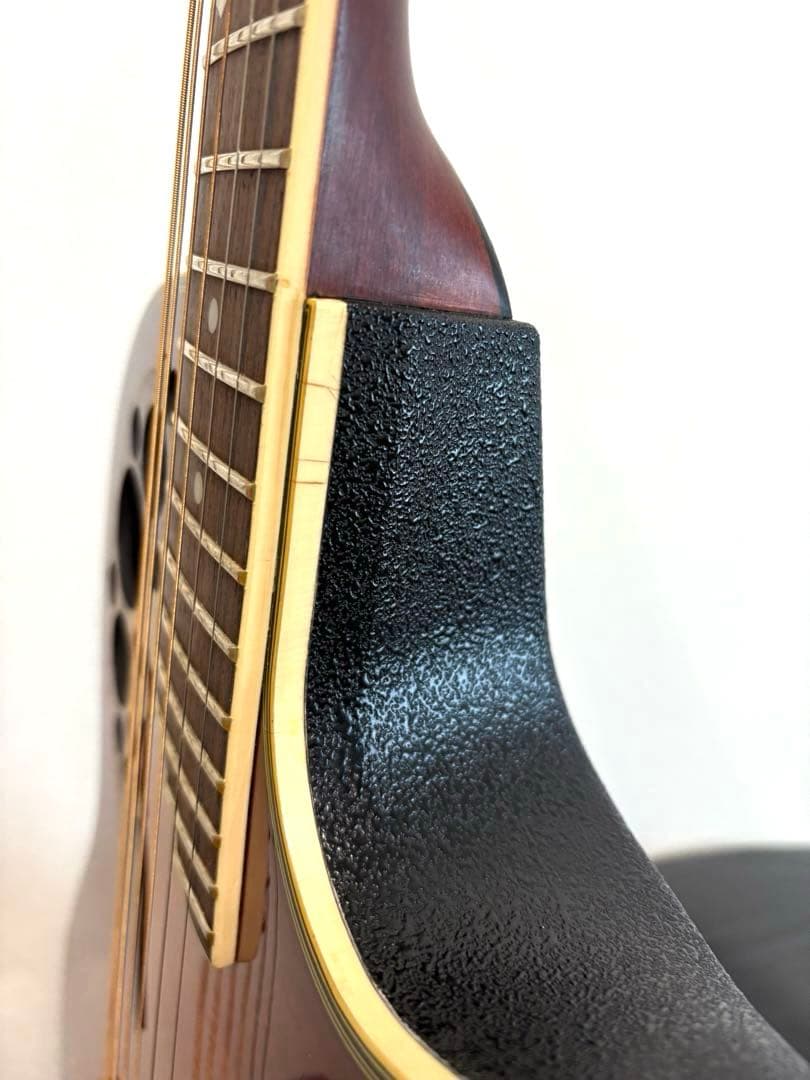 ギター Ovation Celebrity Deluxe CC257