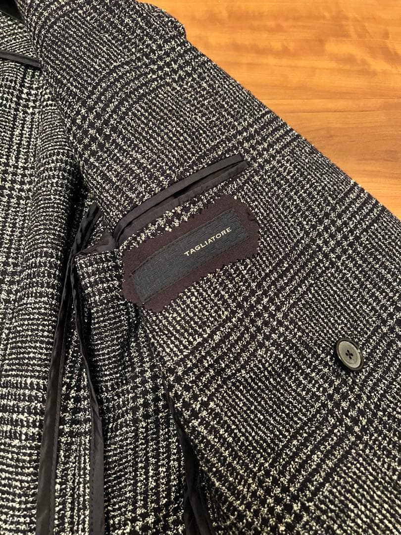 【美品】 TAGLIATORE 秋冬用ジャケット