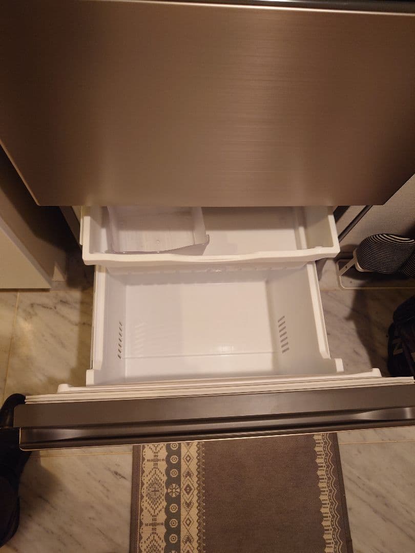 日立製 冷蔵庫（2021年製）265L・3段タイプ 送料込み