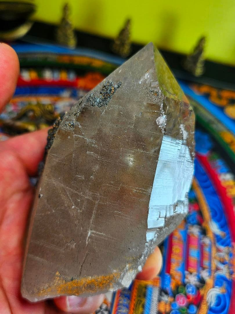 クローライトが付着した‼️ガネーシュヒマール水晶の原石