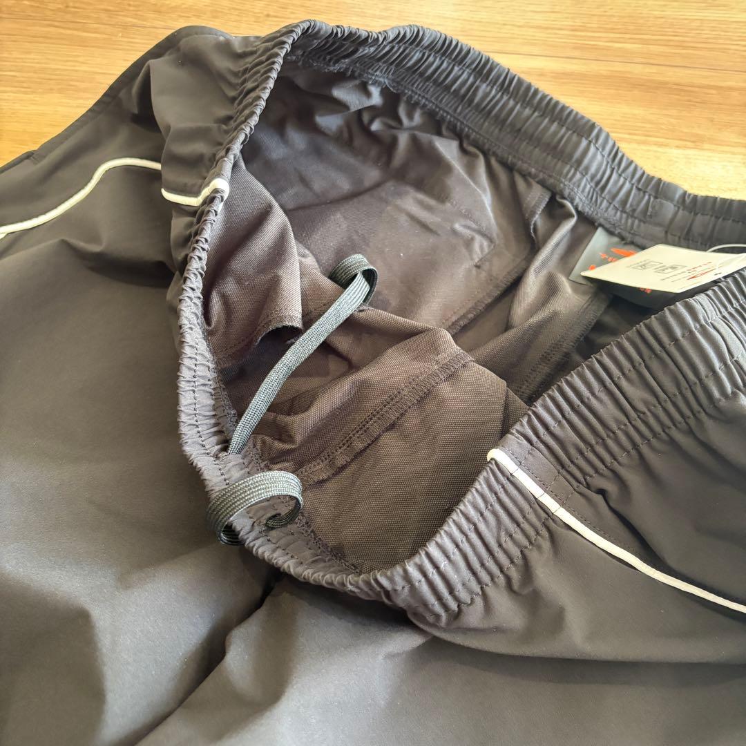 新品　ビームスデザイン　上下セット　ウインドジャケット　ウインドパンツ　ブラック