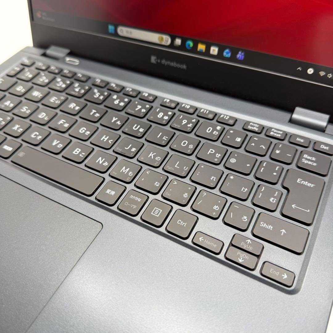 美品 dynabook G83/HU 11世代i5 薄型軽量 長時間駆動 高解像