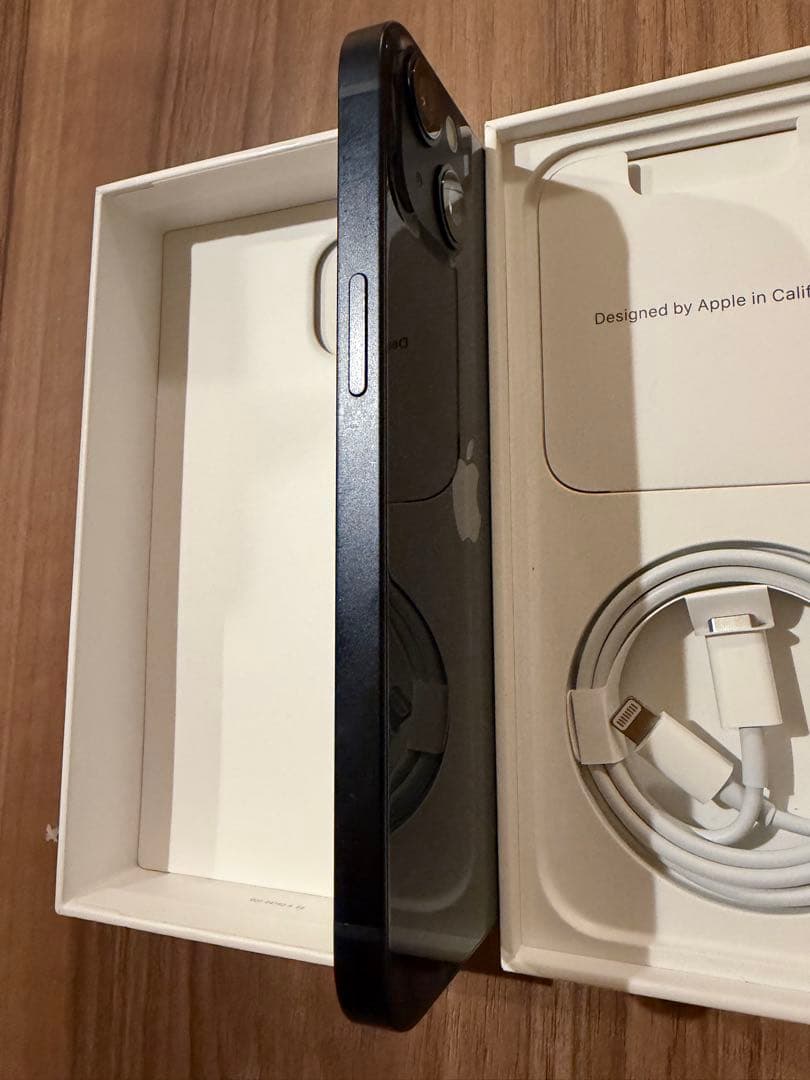 【美品】 iPhone13 128GB ミッドナイト SIMフリー 75%