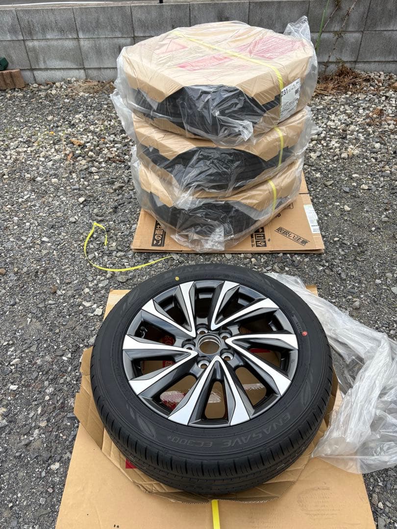 新車外しヴォクシー DUNLOP 205/55R17 ホイールセット 17インチ